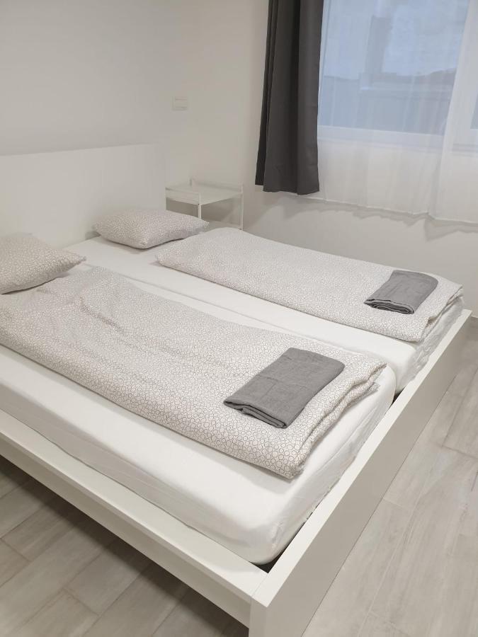 Betariel'com Akh Apartment *
