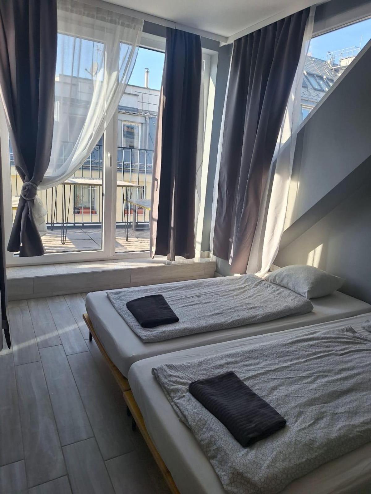 Betariel'com Akh * Wien